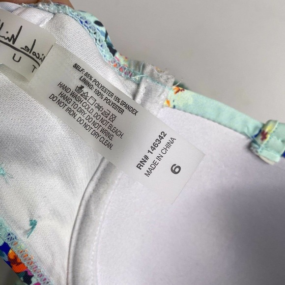 Nicole Miller SZ 6 Blue Floral Underwire Bikini Swim Top Adjus Push Up Women - Picture 5 of 5